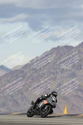 media/Nov-16-2025-Race Pace (Sun) [[8c5fa54630]]/Verified Riders/5-Turn 9 (1135am)/